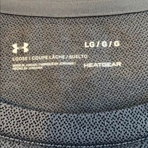 Under Armour Tops - 🍉Under armour heatgear t shirt (new with tags) Under Armour Tops - 🍉Under armour heatgear t shirt (new with tags)